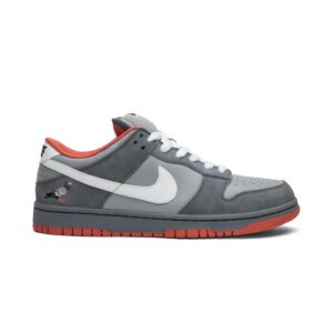 Jeff Staple x Nike SB Dunk Low Pro 'Pigeon' 304292-011