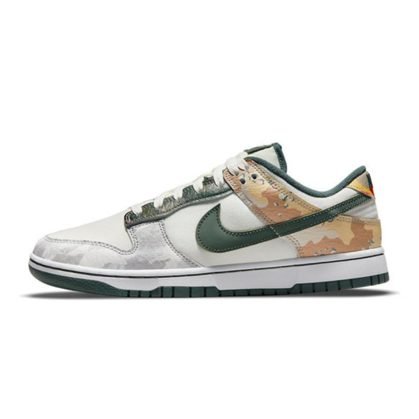 Nike Dunk Low SE 'Sail Multi-Camo'