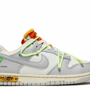 Nike Off-White x Dunk Low 'Lot 43 of 50' Unfading Sneaker
