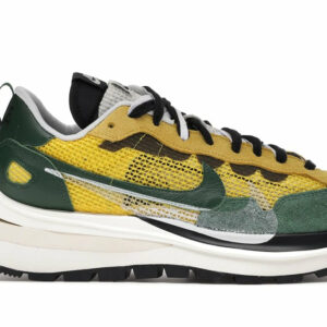 Nike Vaporwaffle sacai Tour Yellow Stadium Green